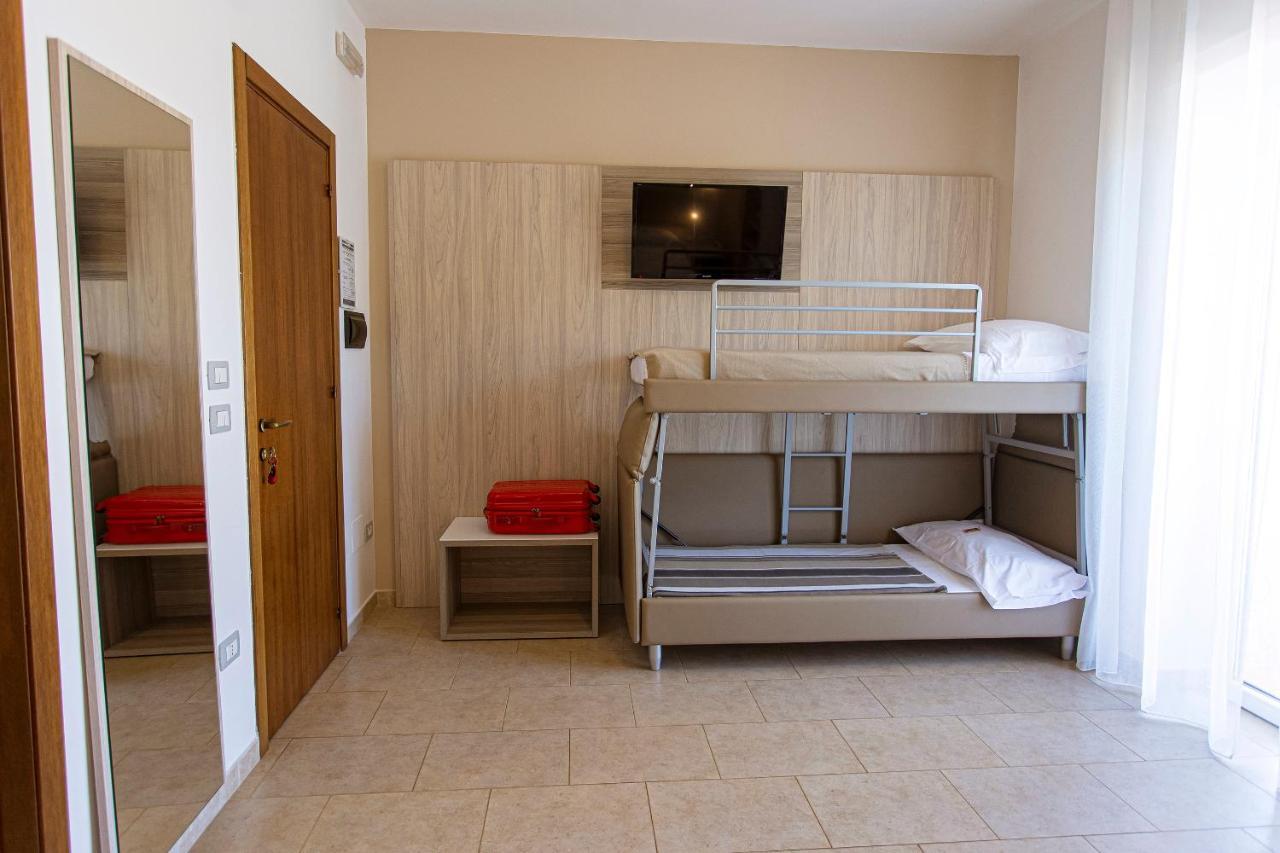 Aia Grande Bed and Breakfast Uggiano La Chiesa Exteriör bild