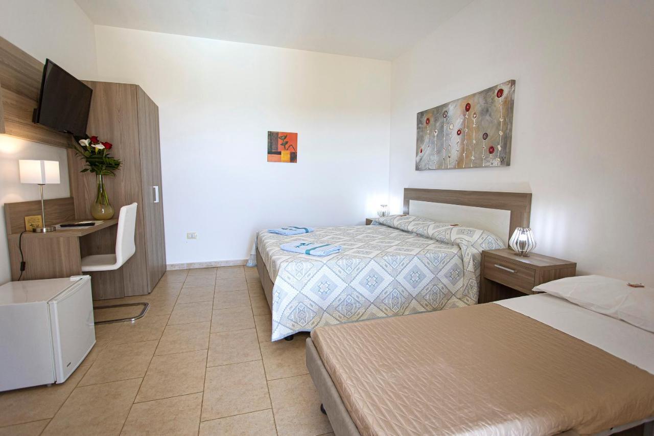 Aia Grande Bed and Breakfast Uggiano La Chiesa Exteriör bild